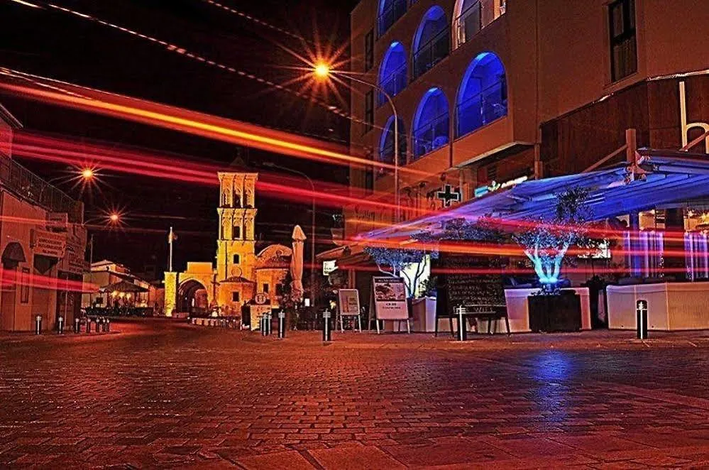 Livadhiotis City Hotel Larnaca Kıbrıs